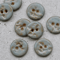 8 pcs. 18mm ceramic buttons rusty blue